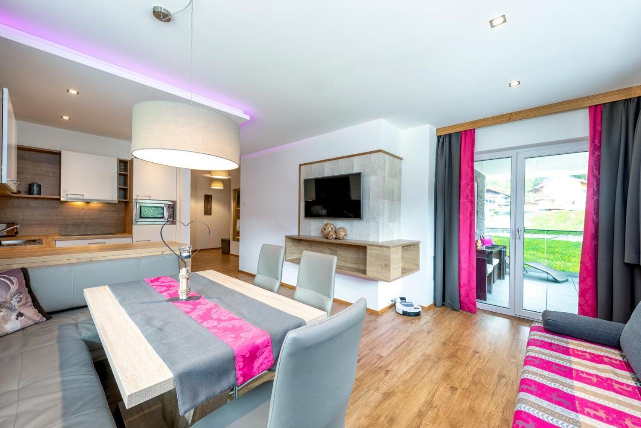 Apartart Lägenhet Mayrhofen Exteriör bild